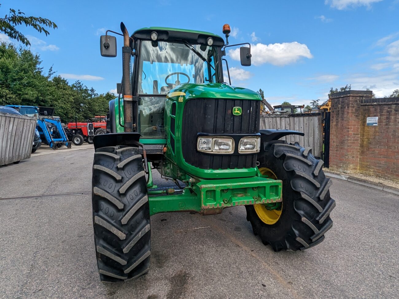 JIHN DEERE 6630