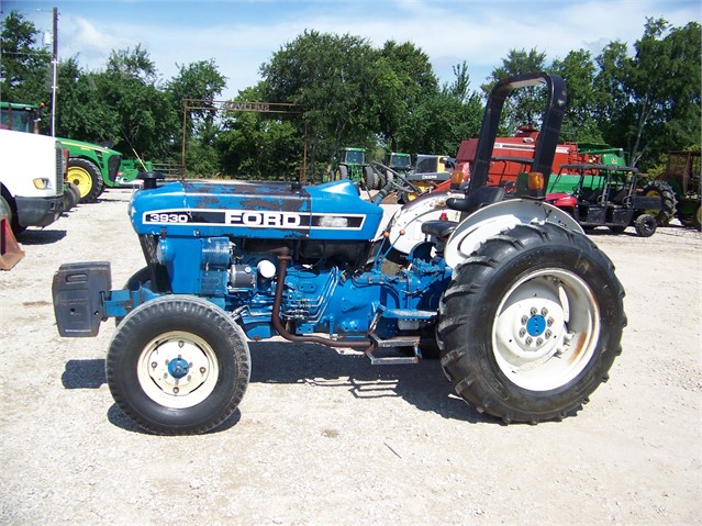 FORD 3930