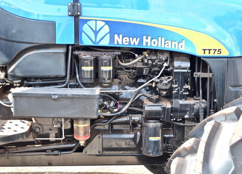 New Holland 6640
