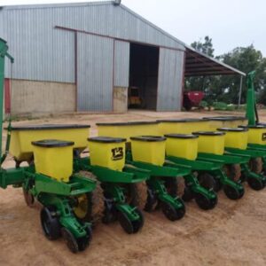 8 Row JD Planter