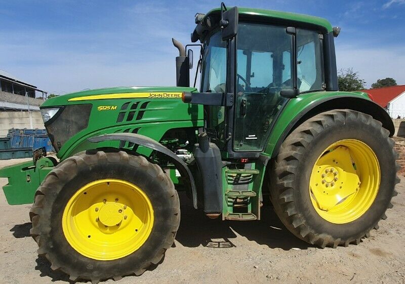 JOHN DEERE 6125M